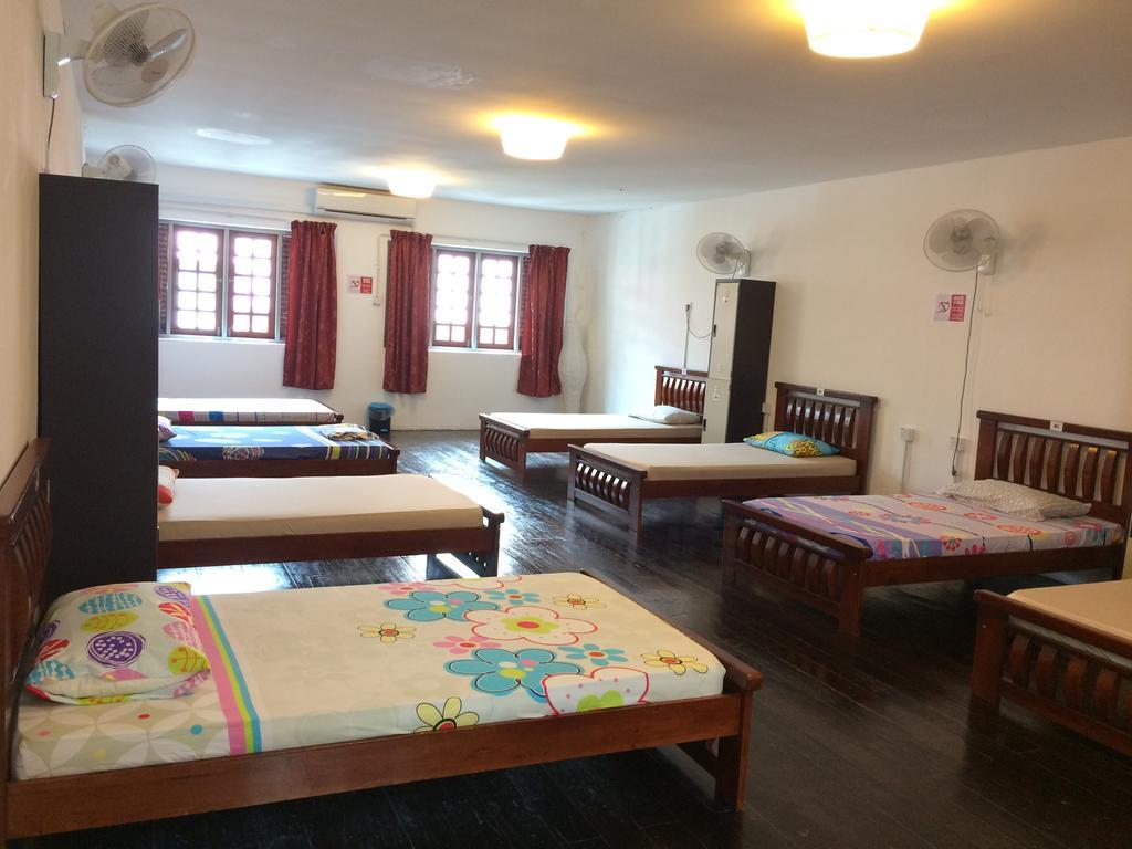 1981 Guest House Ipoh Bagian luar foto