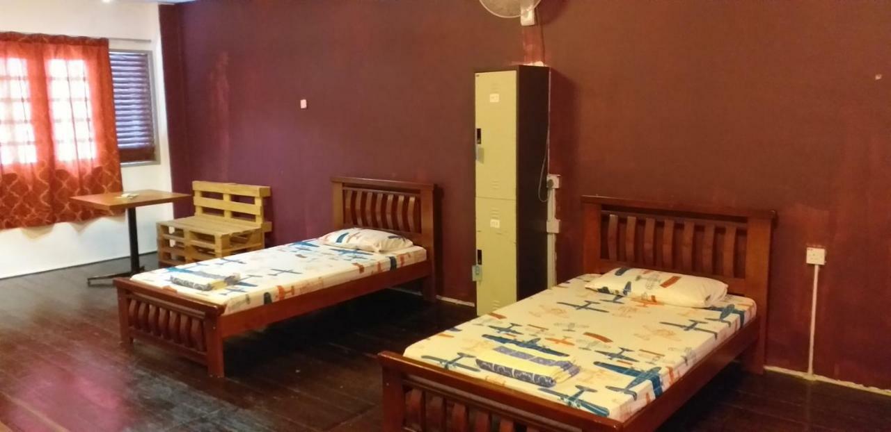 1981 Guest House Ipoh Ruang foto